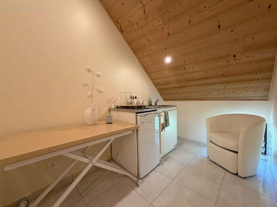 Maison à ALBIEZ-MONTROND