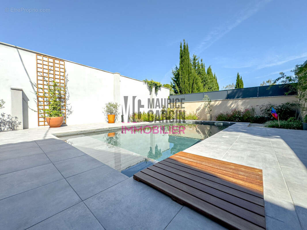 Maison à CHATEAUNEUF-DE-GADAGNE