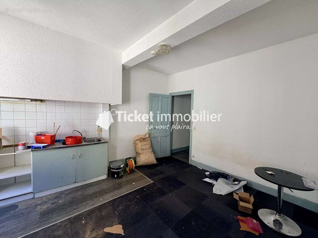 T2 à rénover – Centre-ville de Castres – 59 900 € - photo 3