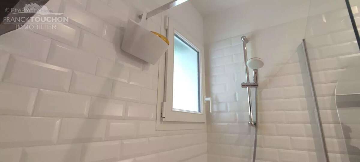 Maison à FERRIERES-EN-GATINAIS