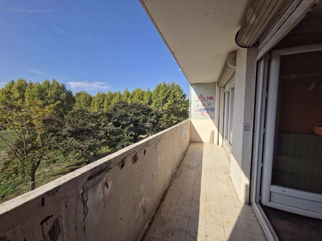 Appartement à MARSEILLE-11E