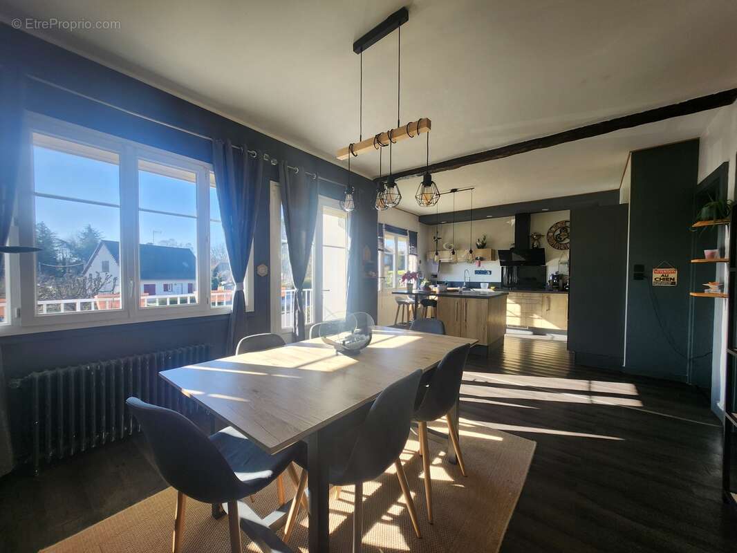 Maison à MAGNAC-BOURG