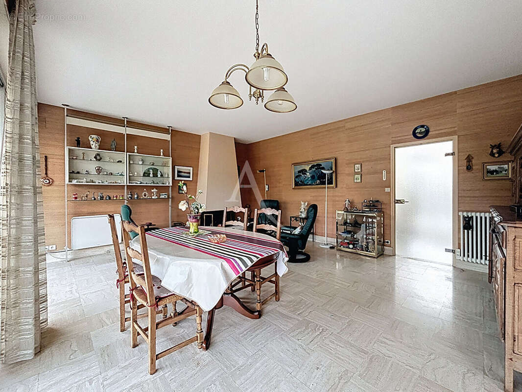 Maison à LAVAL