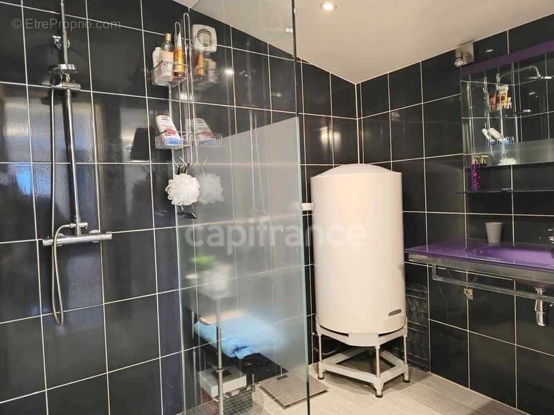 Maison à LES BORDES