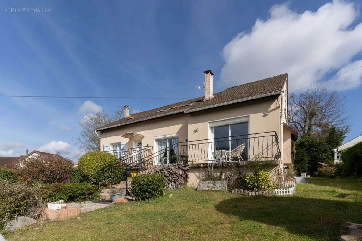 Maison à MERIEL