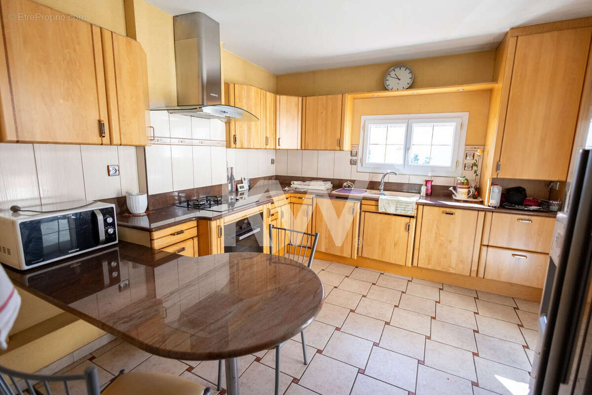 Maison 228 m² à Orleans  - photo 3