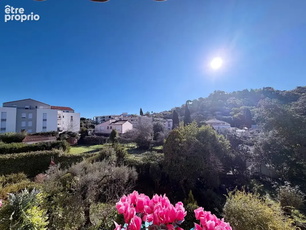 Photo Appartement à Vallauris au prix de 265 000€