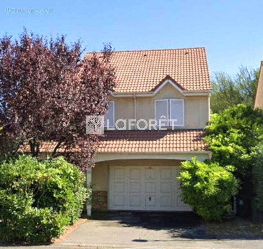 Maison à LE PLESSIS-BOUCHARD