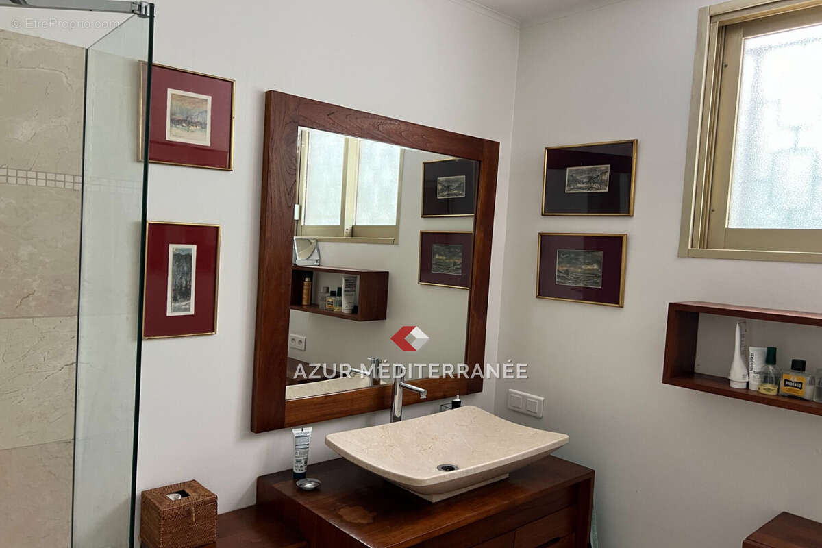 Appartement à VILLEFRANCHE-SUR-MER