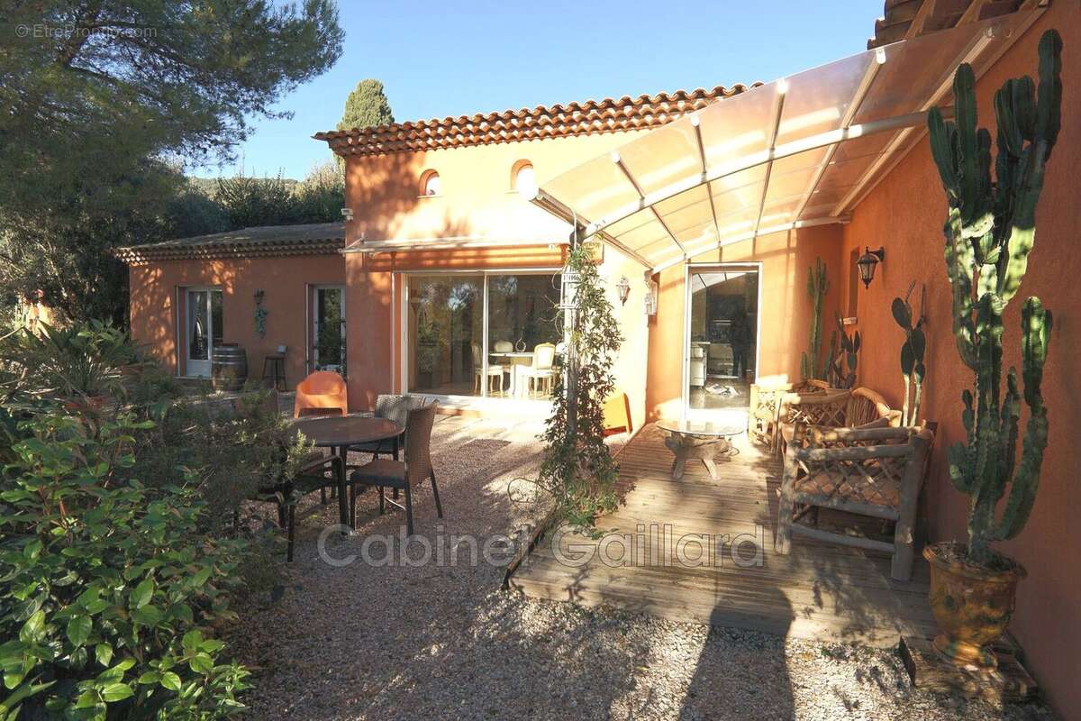 Maison 182 m² à Peymeinade  - photo 2