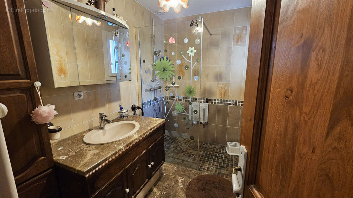 Maison à PAREMPUYRE