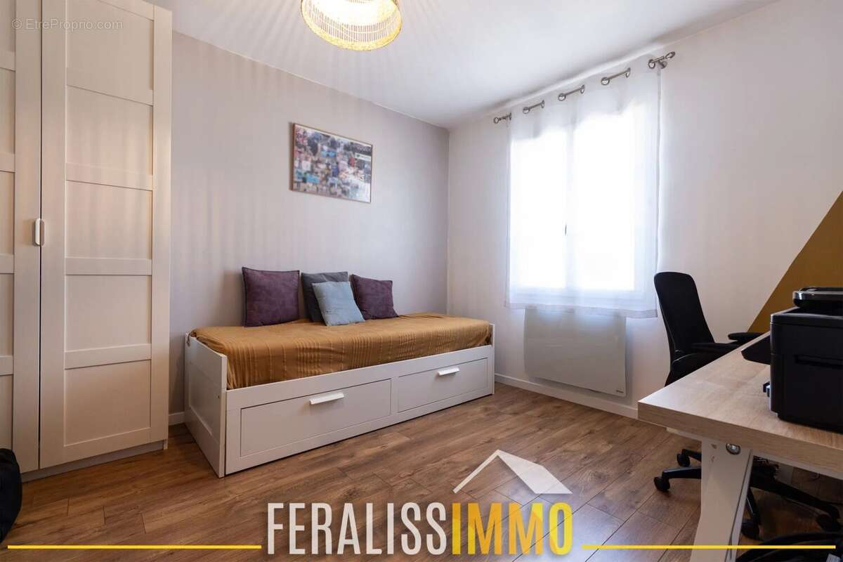 Maison à COURDIMANCHE