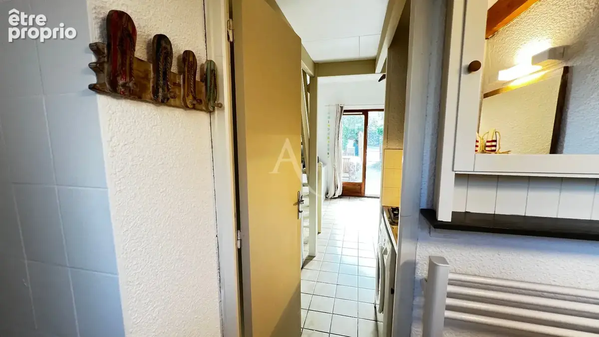Maison en résidecne sécurisée, rénovée, avec jardin, 2 places de parking - photo 10