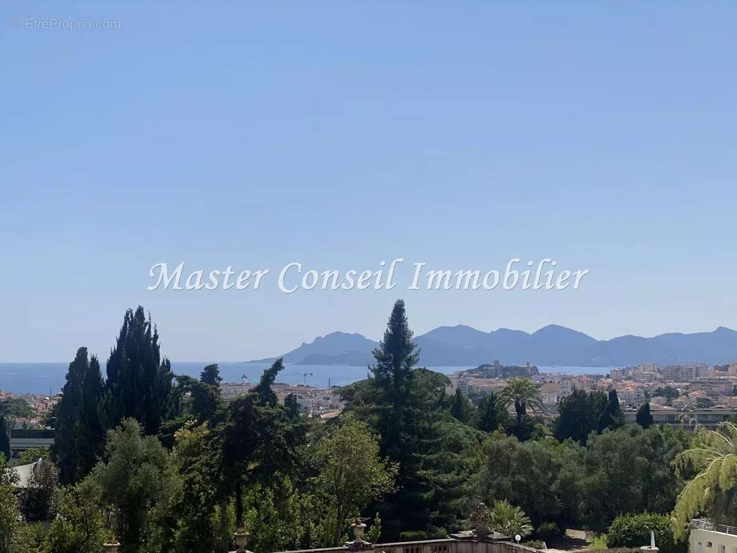 Appartement à CANNES