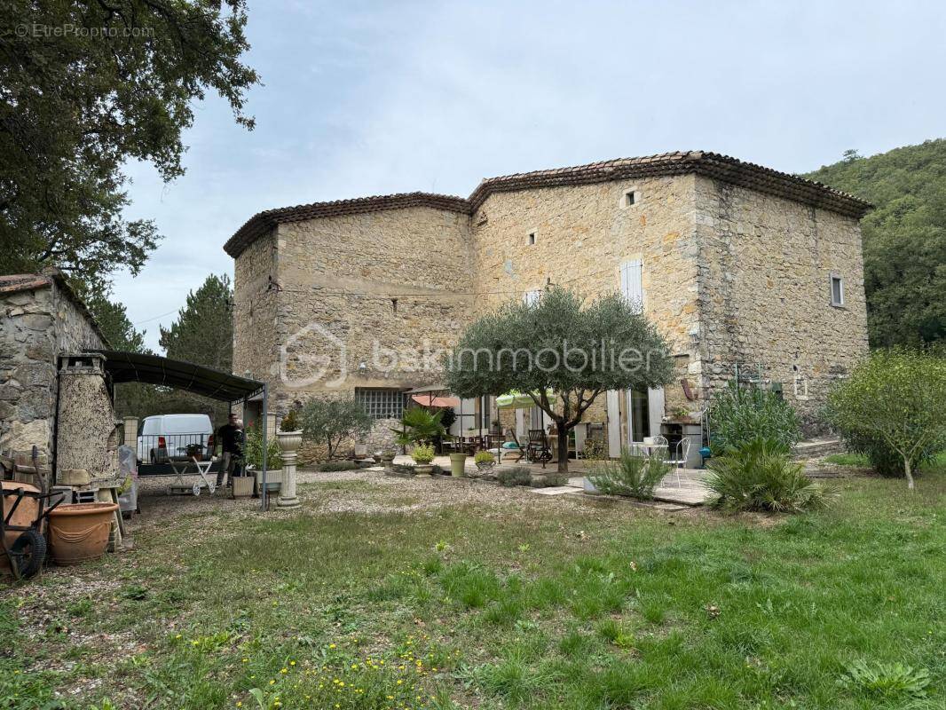 Maison à LES TOURRETTES
