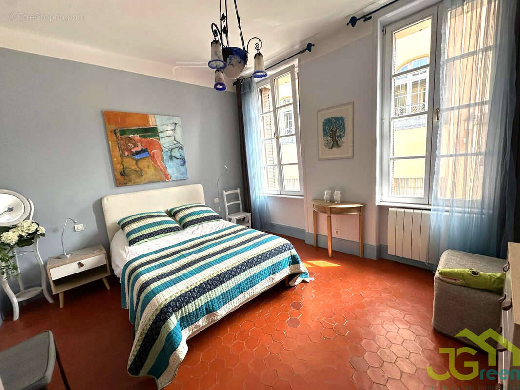 Appartement à BORMES-LES-MIMOSAS