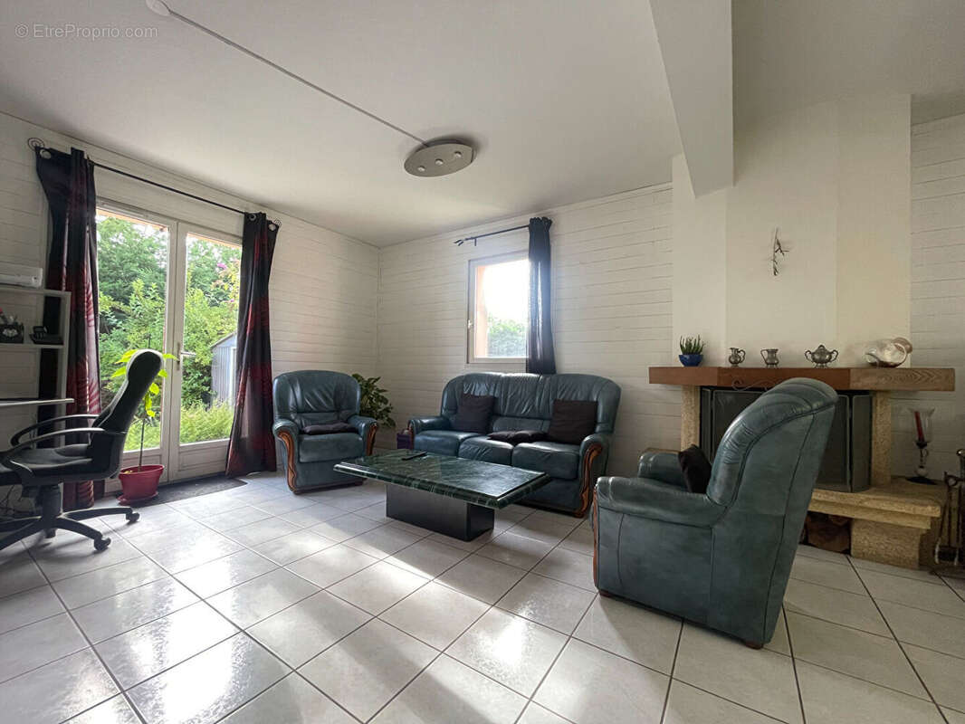 SAINT-LYPHARD - Maison - 5 chambres - photo 6