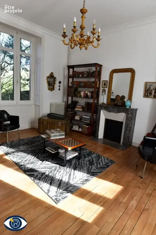 Maison 168 m² à Laval  - photo 2