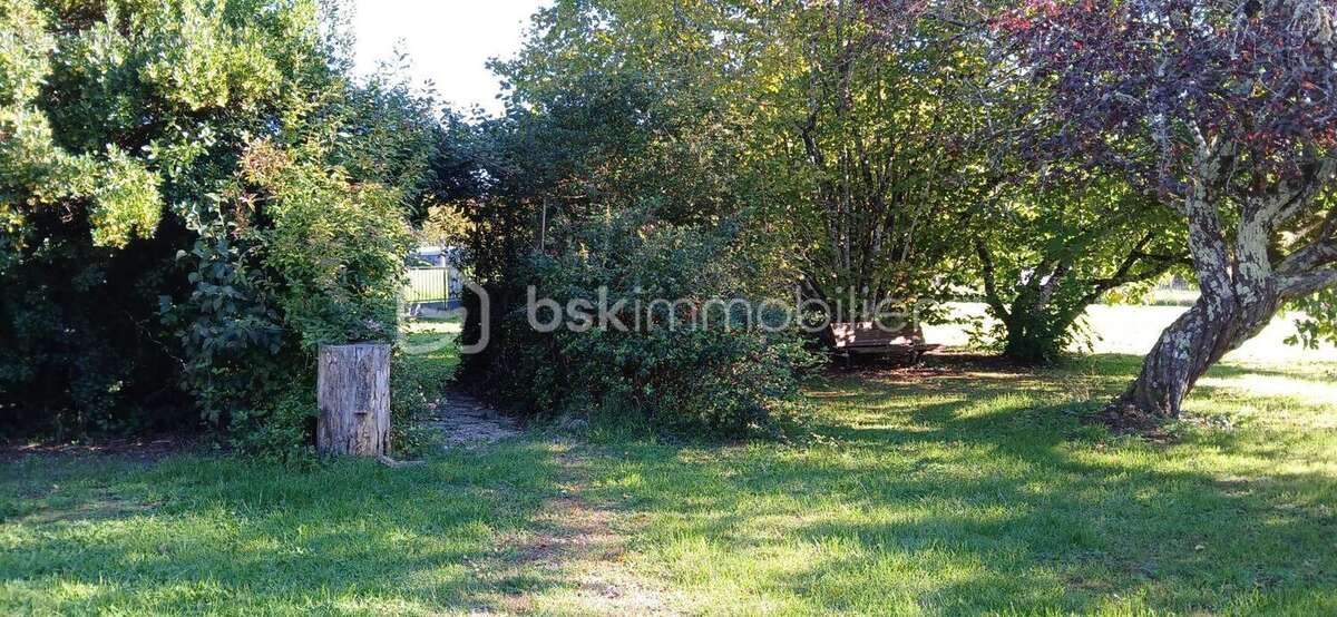 Maison à SAINT-AQUILIN