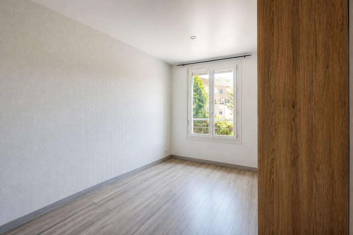 Appartement duplex de 4 pièces de 86 m² à Aulnay-sous-Bois - photo 8