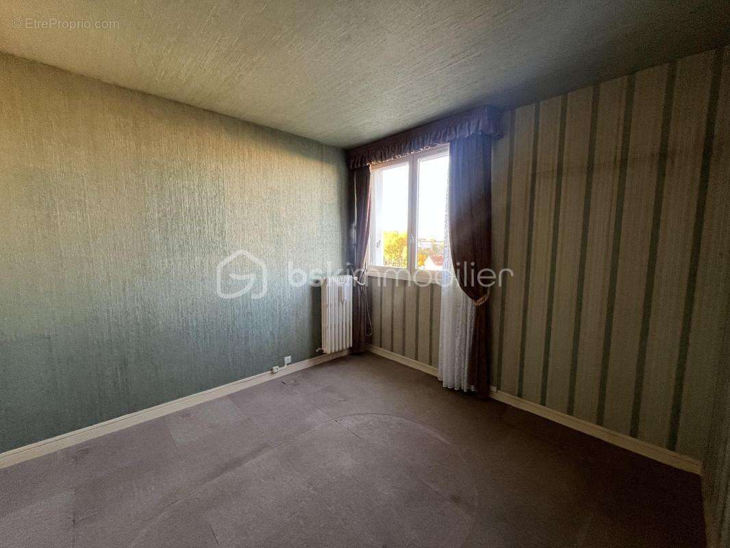 Appartement à ALLONNES