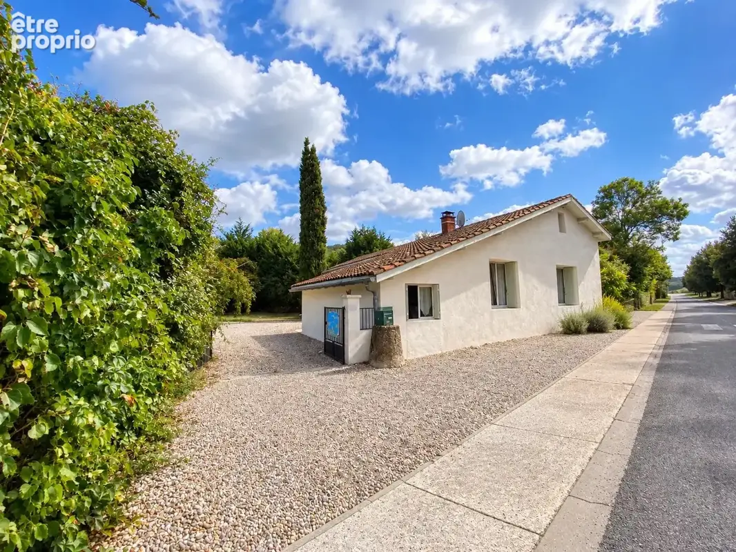 Photo Maison à Montaigu-De-Quercy au prix de 227 000€