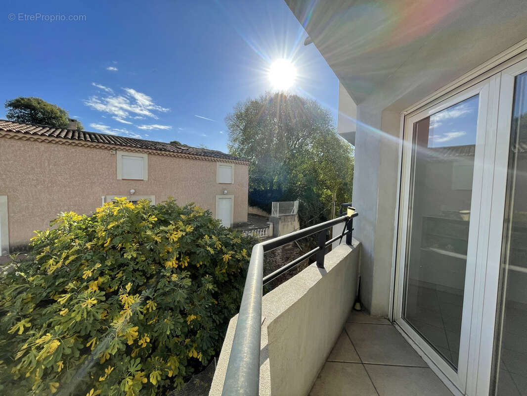 Appartement à MARSEILLE-4E