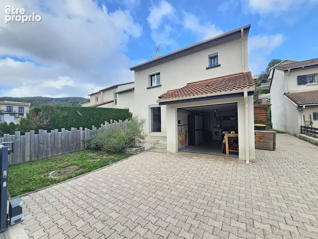 Maison 4 pièces 120 m² à vendre à Fraisses (42490) - photo 1