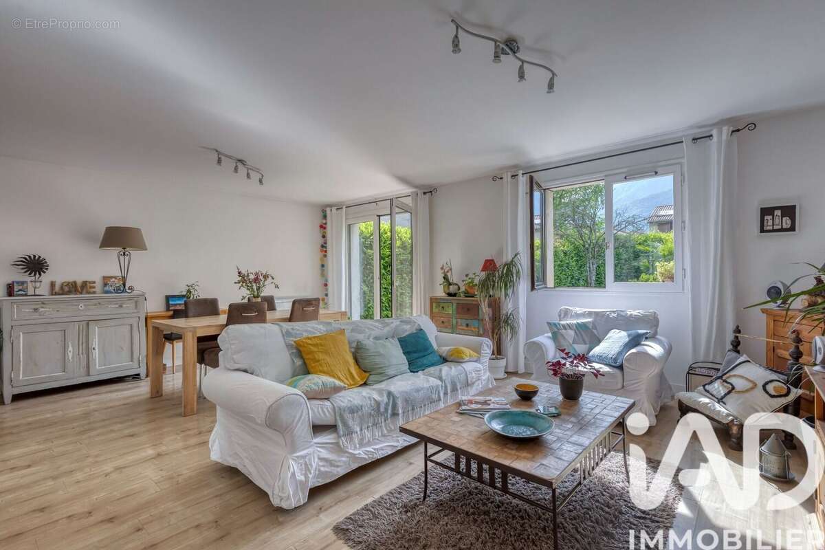 Photo 2 - Maison à CROLLES