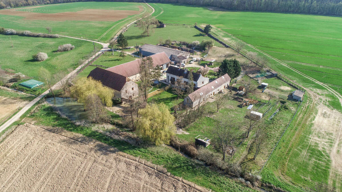 Maison à BROYE-LES-LOUPS-ET-VERFONTAINE