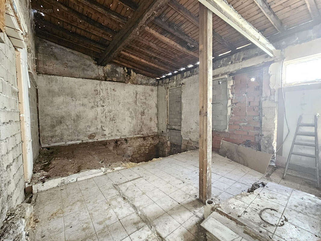Échoppe à rénover - Quartier Nansouty cadastré en deux lots - photo 4
