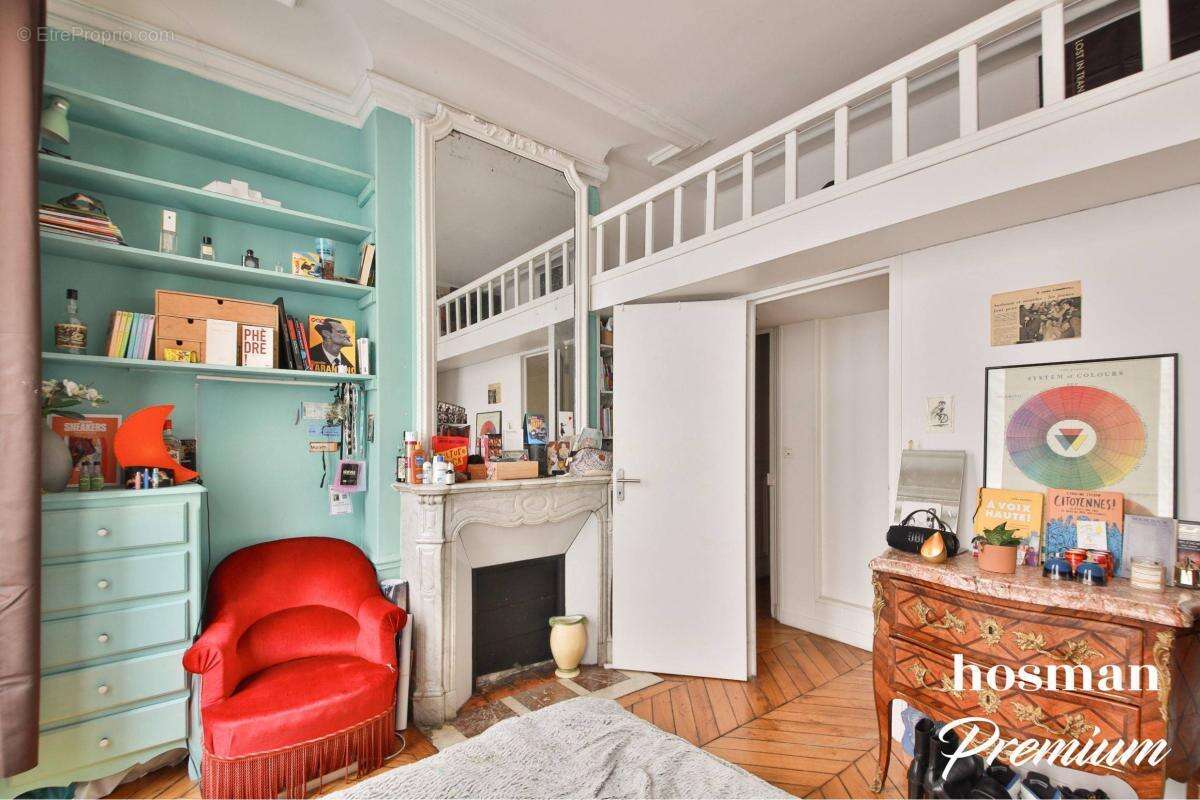Appartement à PARIS-3E