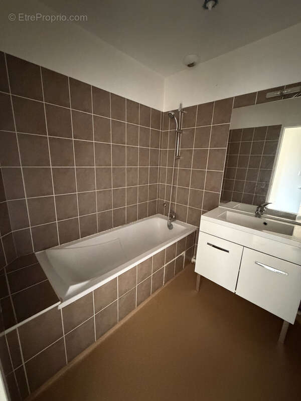 Appartement à SAINT-ETIENNE