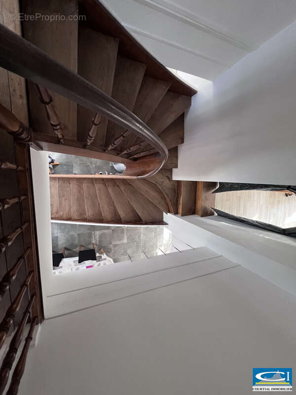 Maison à SERVES-SUR-RHONE