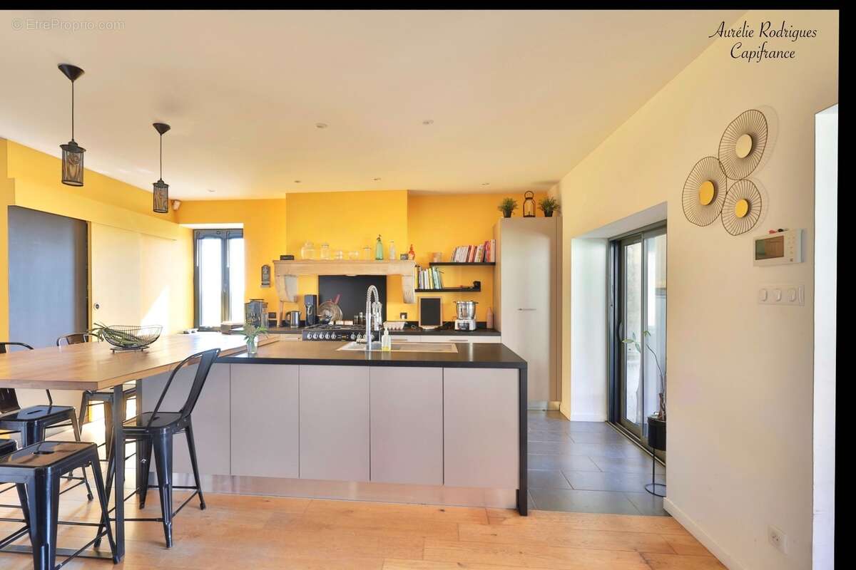 Maison à vendre 7 pièces SAINT MARTIN BELLE ROCHE (71) - photo 15