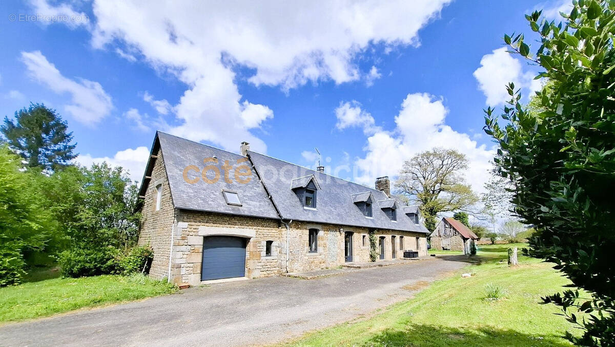 Maison à LE LUOT