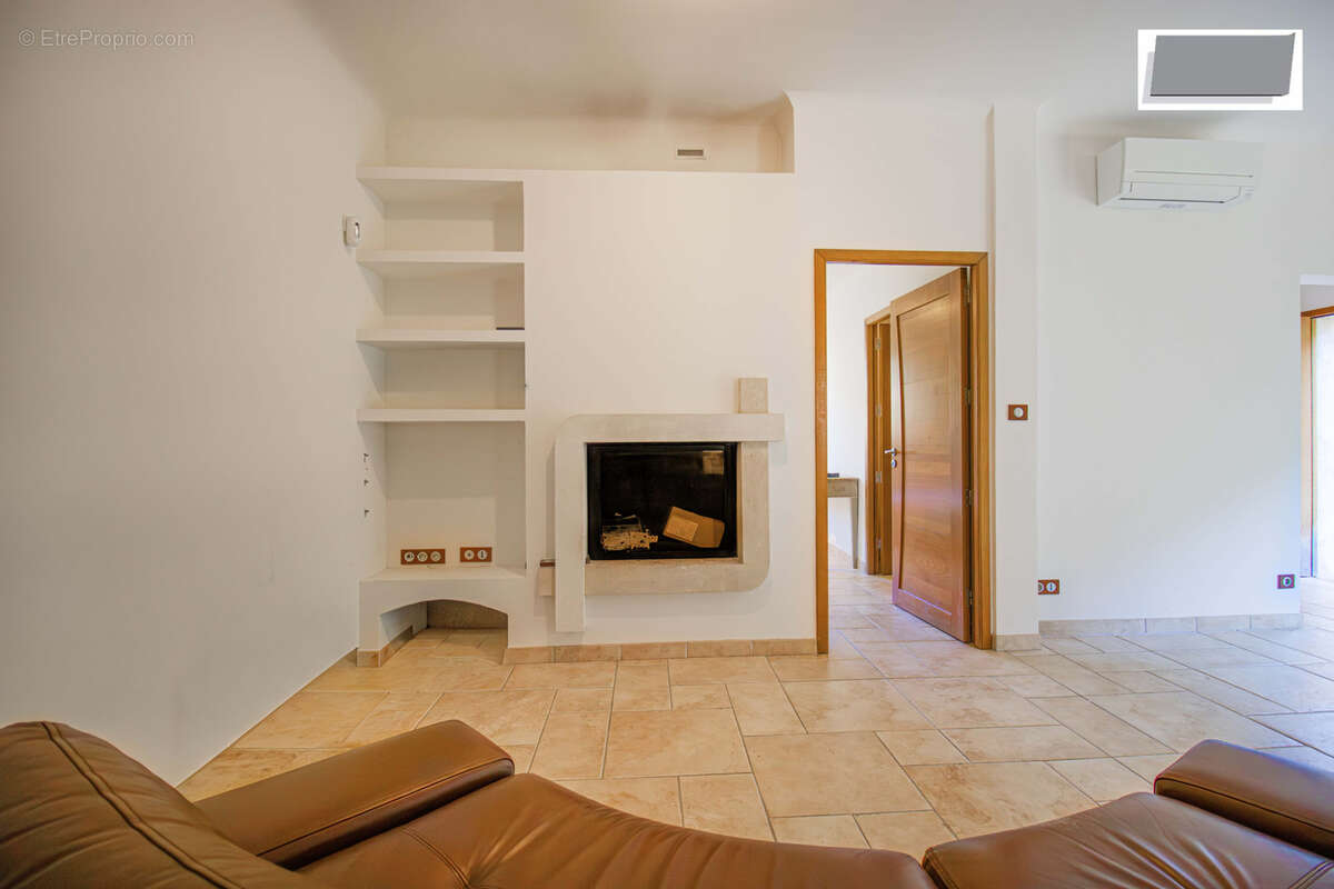 Maison à SIX-FOURS-LES-PLAGES