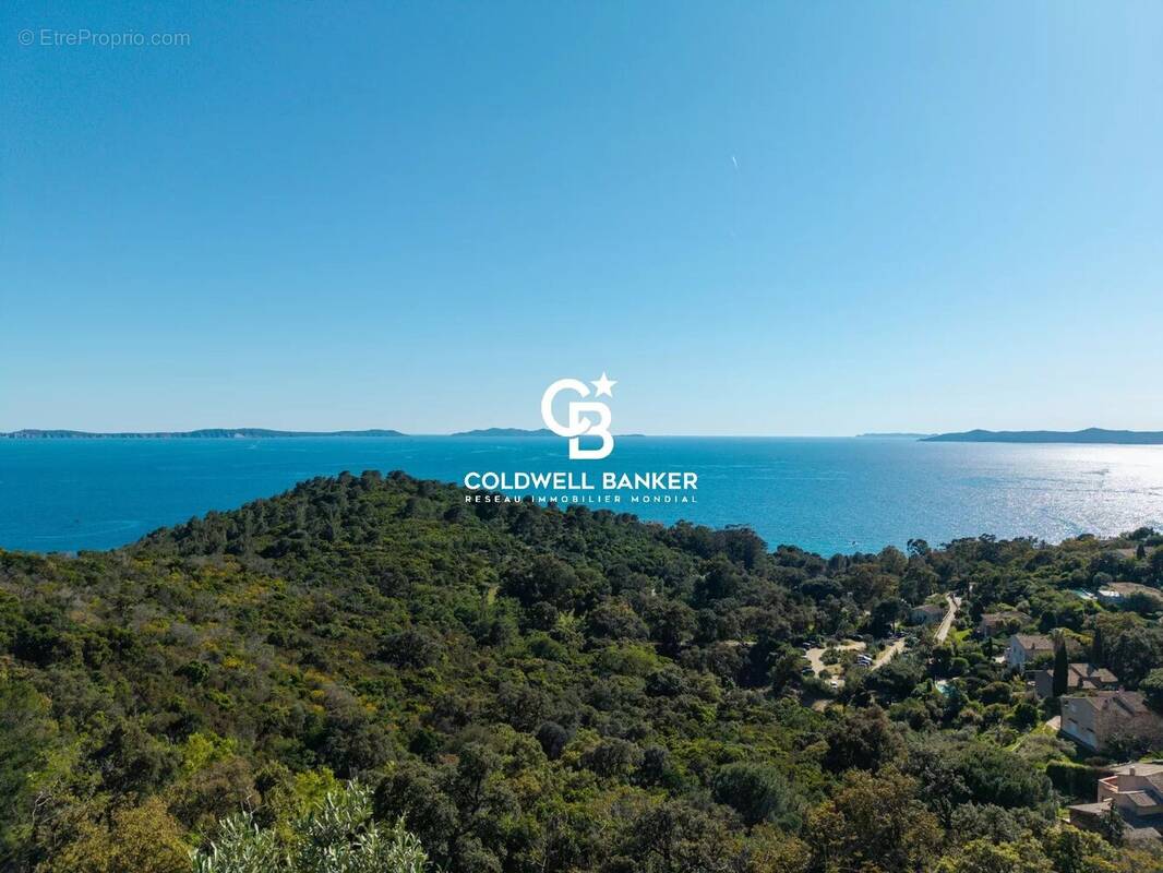 Terrain à RAYOL-CANADEL-SUR-MER