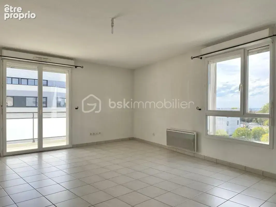 Appartement 1 chambre - Grand Balcon - Parking et Piscine - photo 2