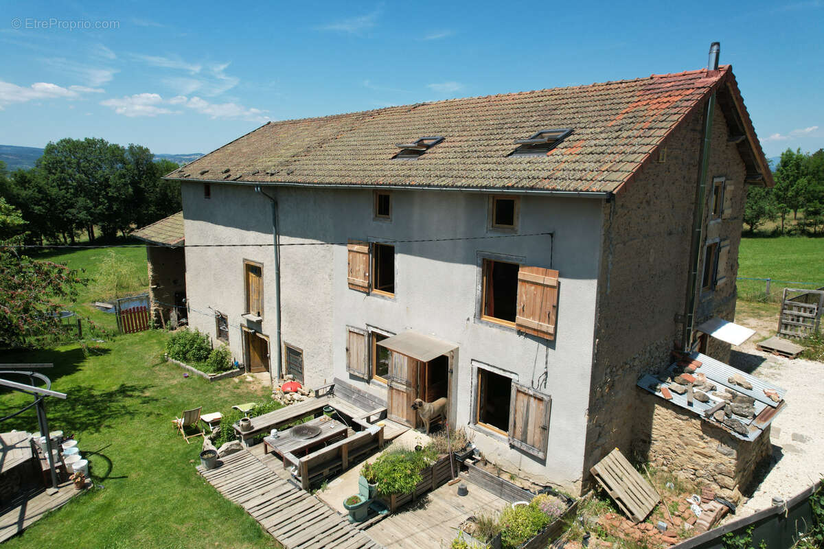 Maison à DORE-L&#039;EGLISE