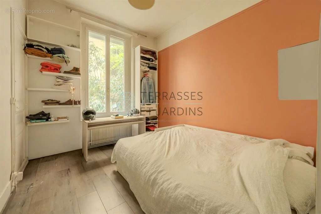 Appartement à PARIS-12E