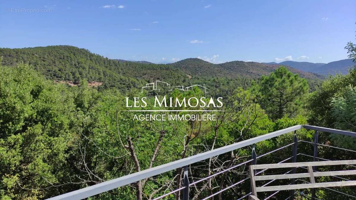 Maison à FREJUS