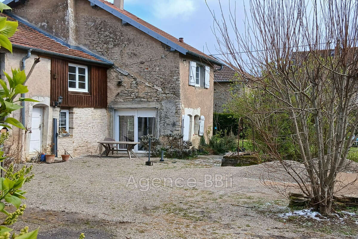 Maison à VERGRANNE