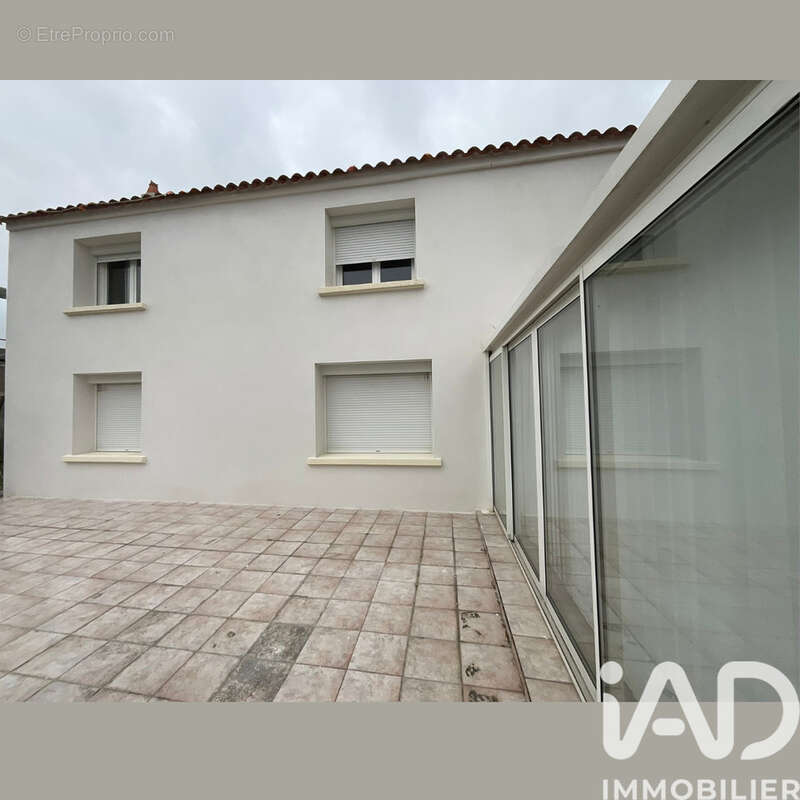 Photo 3 - Maison à VERINES