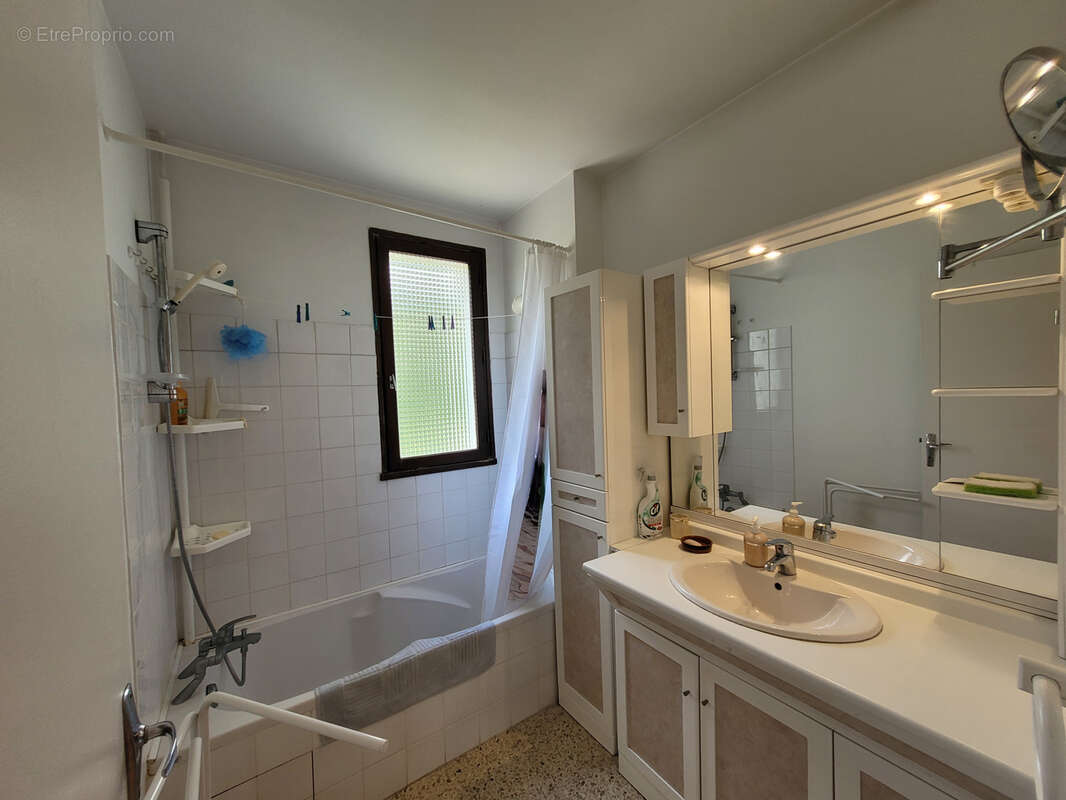 Appartement à SAINT-CHAFFREY