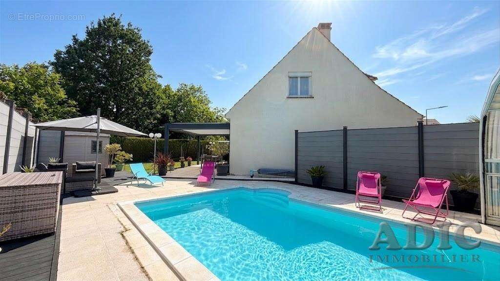 Maison 129 m² à Saint-Mard  - photo 5