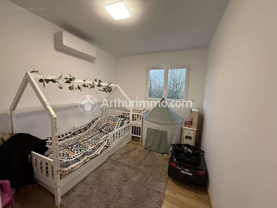 Maison à SAINT-ASTIER