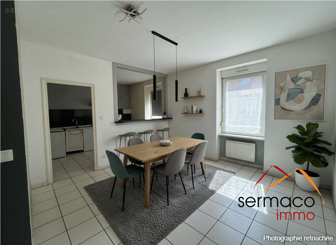 Séjour meublé avec l'IA - Appartement à SARREGUEMINES