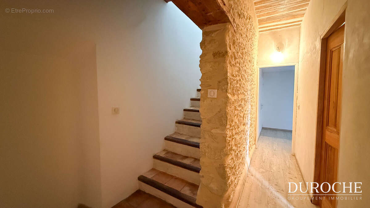 Maison à CADEROUSSE