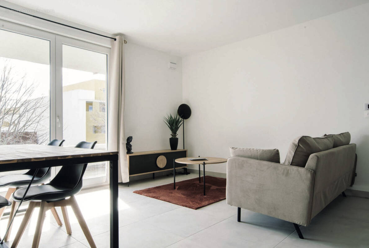 Appartement à CASTELNAU-LE-LEZ